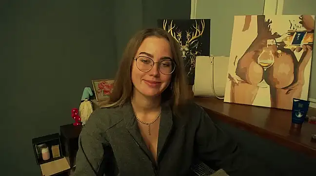 luxie milady online show from 12-16-24, 02:38