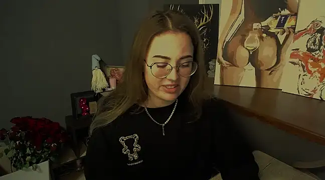 luxie milady online show from 02-21-25, 04:59