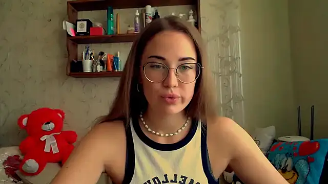 luxie milady online show from 09-26-25, 11:14