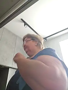 Awn290668 online show from 03-16-25, 11:05