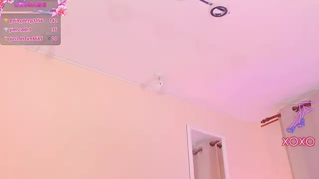 ArianaCroft online show from 01-04-25, 11:00