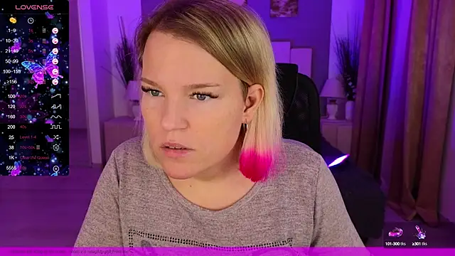 EVAshinyGIRL online show from 12-25-24, 07:35