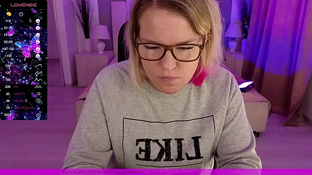 EVAshinyGIRL online show from 01-05-25, 07:49