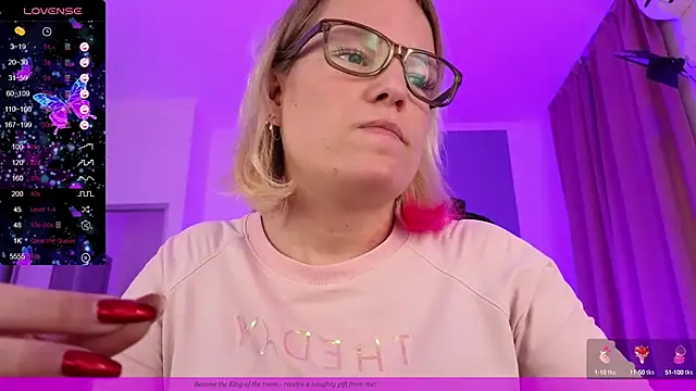 EVAshinyGIRL online show from 01-12-25, 02:41