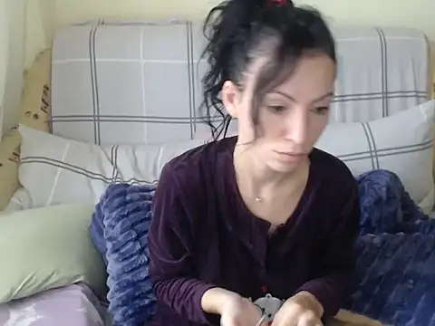 Emmatoo online show from 11-12-25, 11:10