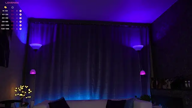 Snapshot of Amely_Young chatting on 03-12-25, 08:08 Amely Young online show from 03-12-25, 08:08