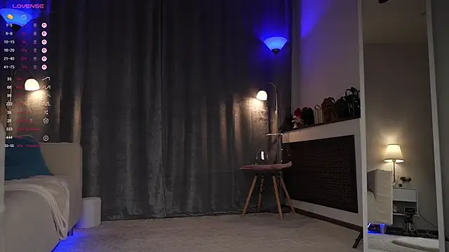 Snapshot of Amely_Young chatting on 09-18-25, 02:57 Amely Young online show from 09-18-25, 02:57