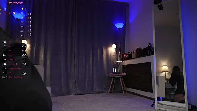 Snapshot of Amely_Young chatting on 09-22-25, 01:40 Amely Young online show from 09-22-25, 01:40