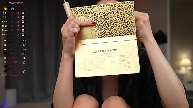 Snapshot of Amely_Young chatting on 09-28-25, 12:49 Amely Young online show from 09-28-25, 12:49