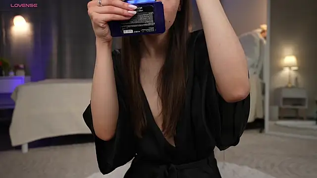 Snapshot of Amely_Young chatting on 12-04-25, 01:59 Amely Young online show from 12-04-25, 01:59