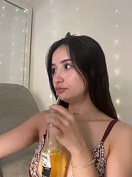 Snapshot of Angeeel_ chatting on 12-09-24, 11:24 Angeeel  online show from 12-09-24, 11:24