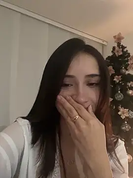 Snapshot of Angeeel_ chatting on 12-27-24, 08:35 Angeeel  online show from 12-27-24, 08:35