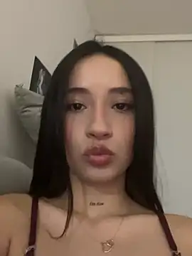 Snapshot of Angeeel_ chatting on 01-15-25, 01:56 Angeeel  online show from 01-15-25, 01:56