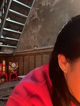 Hellen 111 online show from 02-17-26, 03:51