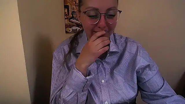  Annabelle Lee online show from 10-14-25, 01:01