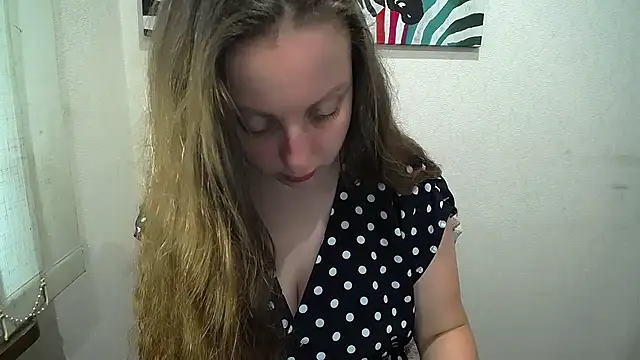 Snapshot of _Annabelle_Lee chatting on 06-26-26, 06:40 Annabelle Lee online show from 06-26-26, 06:40