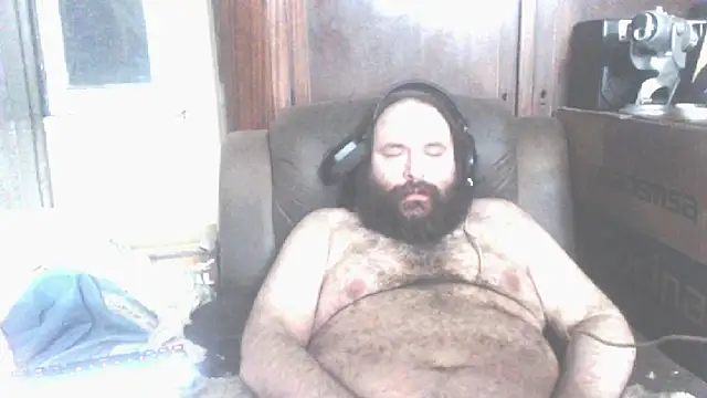 Snapshot of hairyhulk chatting on 01-24-25, 09:39 hairyhulk online show from 01-24-25, 09:39