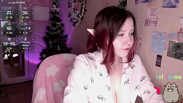 Snapshot of ___CLARY___ chatting on 12-16-25, 09:31 CLARY online show from 12-16-25, 09:31