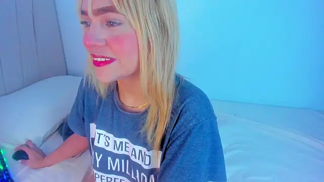 Snapshot of Sweet_MaryJane2 chatting on 02-10-25, 05:19 Sweet MaryJane2 online show from 02-10-25, 05:19