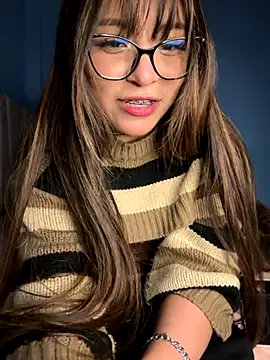 Snapshot of Lily_candy_X chatting on 11-15-25, 05:38 Lily candy X online show from 11-15-25, 05:38