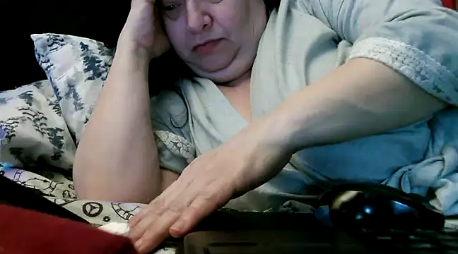 WHITEDAROSE online show from 02-20-25, 06:46