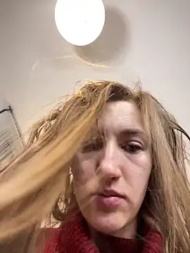 Snapshot of KateRedgar chatting on 02-20-25, 10:16 KateRedgar online show from 02-20-25, 10:16