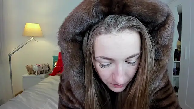 Snapshot of KateRedgar chatting on 02-28-25, 08:18 KateRedgar online show from 02-28-25, 08:18