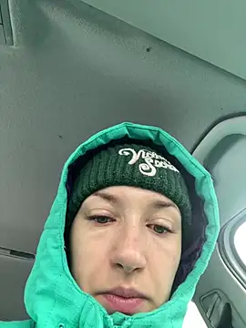 Snapshot of KateRedgar chatting on 03-05-25, 08:21 KateRedgar online show from 03-05-25, 08:21