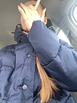 Snapshot of KateRedgar chatting on 03-17-25, 02:01 KateRedgar online show from 03-17-25, 02:01