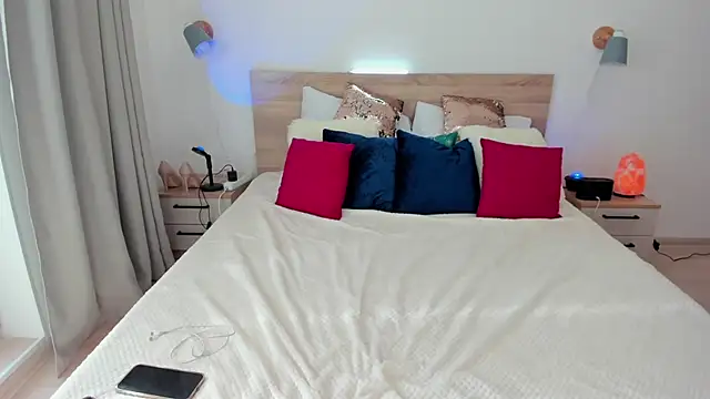 Snapshot of KateRedgar chatting on 10-03-25, 08:11 KateRedgar online show from 10-03-25, 08:11