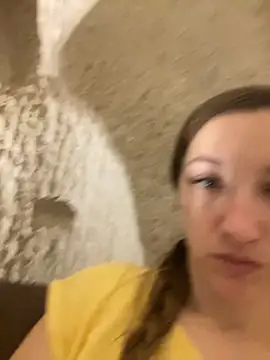 Snapshot of KateRedgar chatting on 10-19-25, 06:58 KateRedgar online show from 10-19-25, 06:58