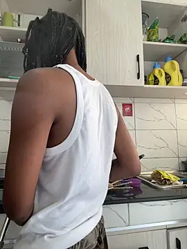 monic421 online show from 11-16-25, 08:31