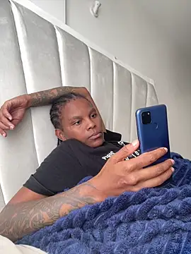 monic421 online show from 03-02-26, 08:21