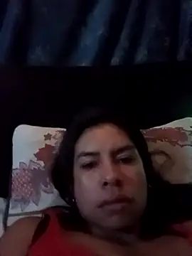 Snapshot of Alanagracia chatting on 02-06-25, 01:32 Alanagracia online show from 02-06-25, 01:32