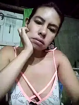 Snapshot of Alanagracia chatting on 02-20-25, 10:48 Alanagracia online show from 02-20-25, 10:48