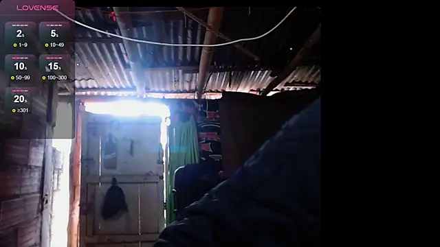 Snapshot of Alanagracia chatting on 09-19-25, 02:07 Alanagracia online show from 09-19-25, 02:07