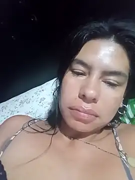 Snapshot of Alanagracia chatting on 10-21-25, 10:38 Alanagracia online show from 10-21-25, 10:38