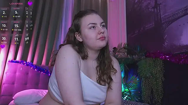 Mia  Peach online show from 12-23-24, 04:44