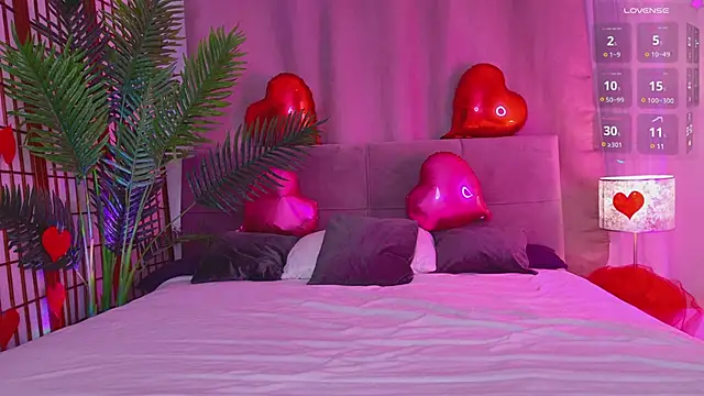 Mia  Peach online show from 02-12-25, 08:29