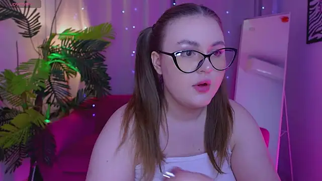 Mia  Peach online show from 02-15-25, 10:21