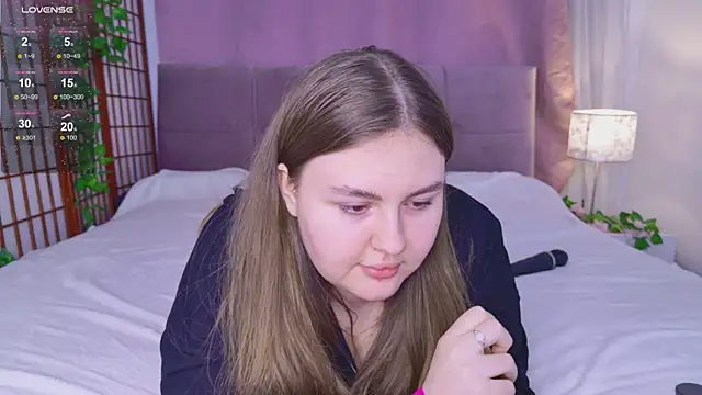 Mia  Peach online show from 03-01-25, 10:02