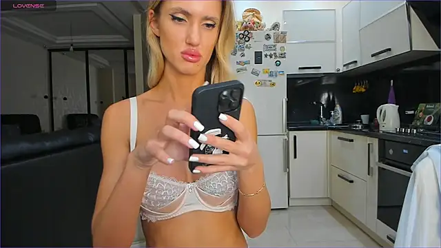 ANNA D ANGEL online show from 12-23-24, 06:05