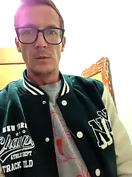 TheSouthernKing online show from 12-22-25, 10:07