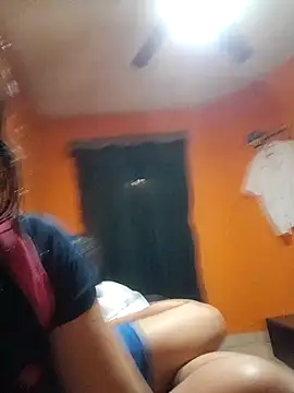 miicheele32 online show from 02-19-25, 09:39