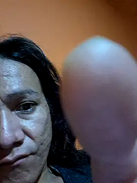 miicheele32 online show from 11-05-25, 09:31