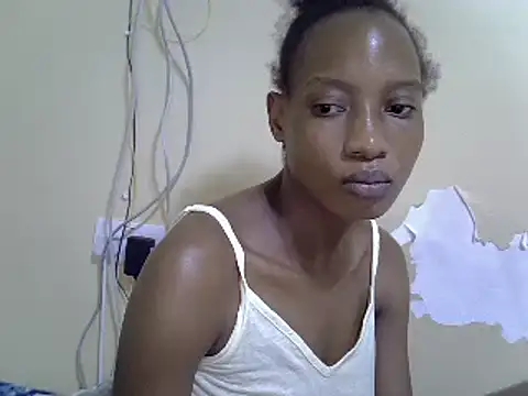 Snapshot of Iam_Rona chatting on 01-09-25, 02:43 Iam Rona online show from 01-09-25, 02:43