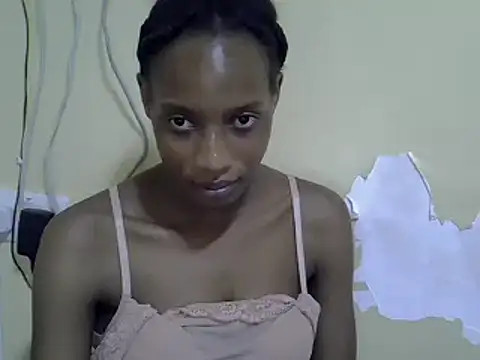 Snapshot of Iam_Rona chatting on 01-16-25, 08:25 Iam Rona online show from 01-16-25, 08:25