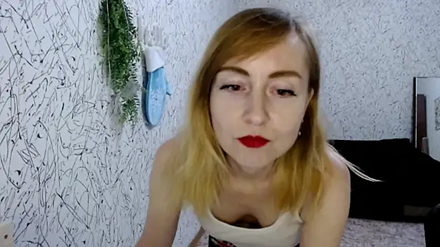 Snapshot of Athena_Richards chatting on 11-28-25, 04:53 Athena Richards online show from 11-28-25, 04:53