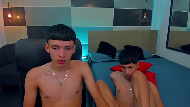 Juan Nd Steven online show from 12-21-24, 01:10