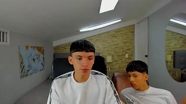 Juan Nd Steven online show from 12-22-24, 01:00